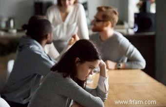 Comment traiter avec les membres de la famille qui vous ignorent 