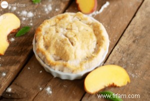 Ces mini tartes aux pêches sont la meilleure façon de savourer l été 