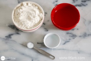 Ces mini tartes aux pêches sont la meilleure façon de savourer l été 