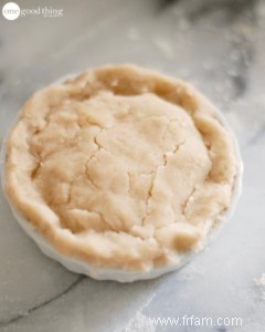 Ces mini tartes aux pêches sont la meilleure façon de savourer l été 