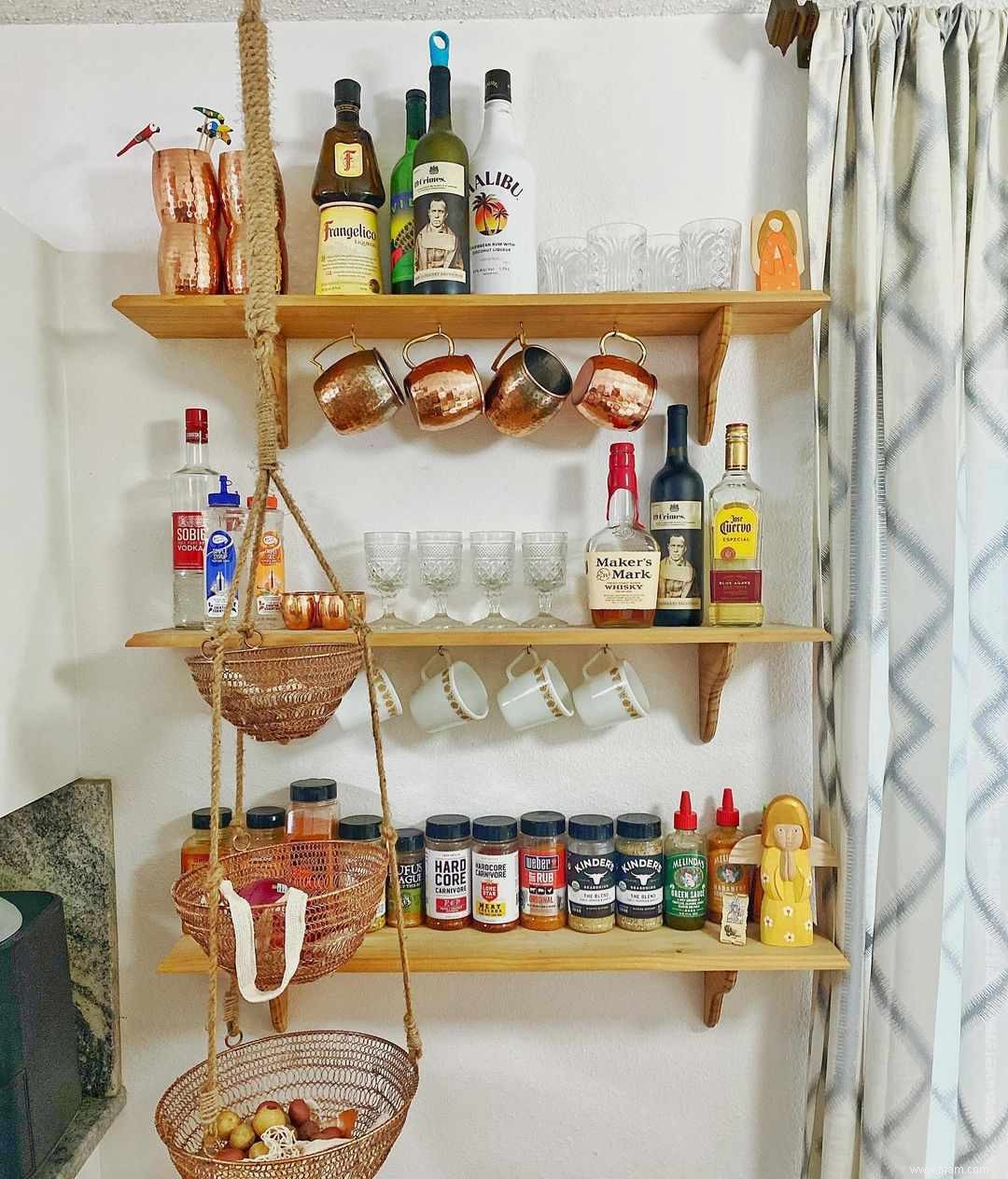 36 idées de mini-bars pour créer un petit bar utile à la maison 