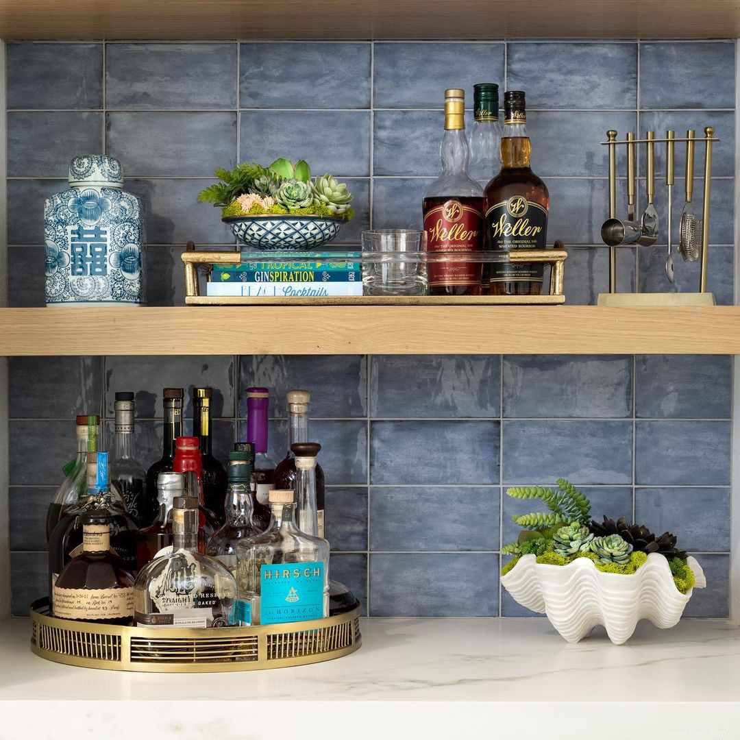 36 idées de mini-bars pour créer un petit bar utile à la maison 