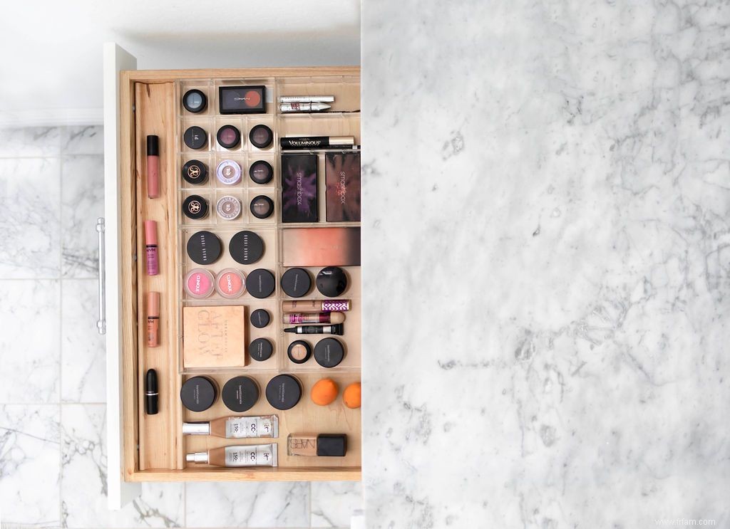 15 conseils intelligents pour organiser votre maquillage 