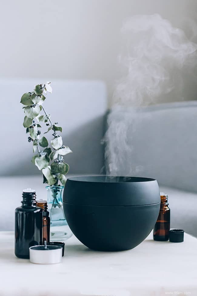 7 façons d utiliser les huiles essentielles dans la chambre + 4 mélanges de diffuseurs 