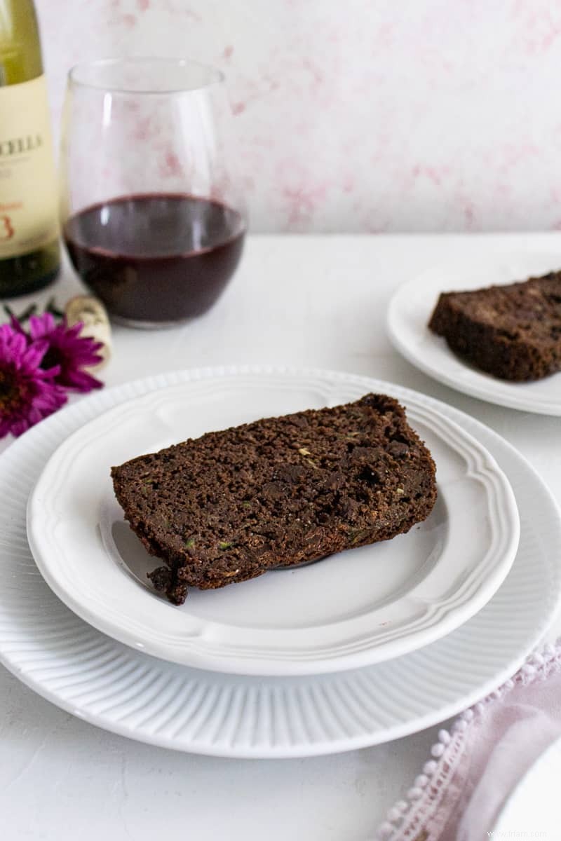 Pain aux courgettes et au chocolat noir {fait avec des gâteaux Kodiak} 