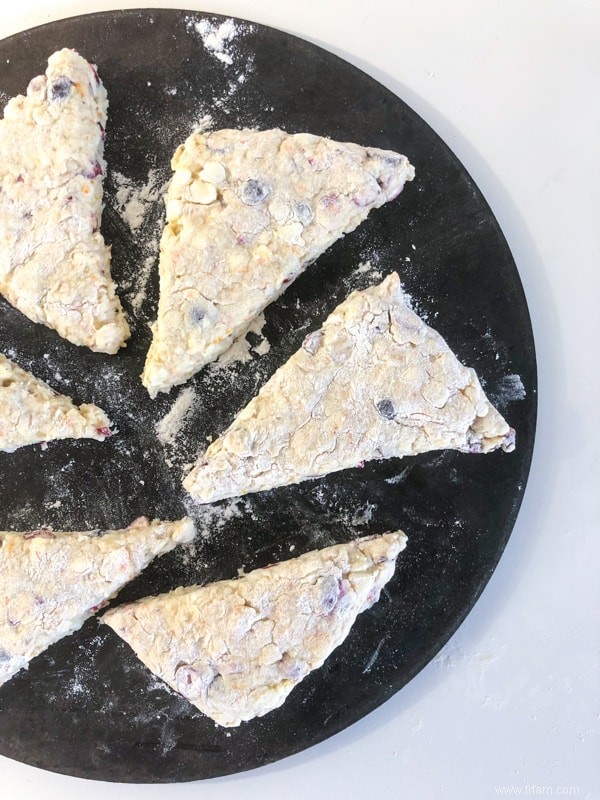 Scones aux canneberges et au chocolat blanc 