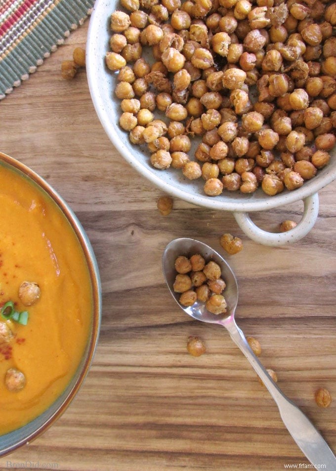 Soupe crémeuse aux patates douces et carottes au gingembre 