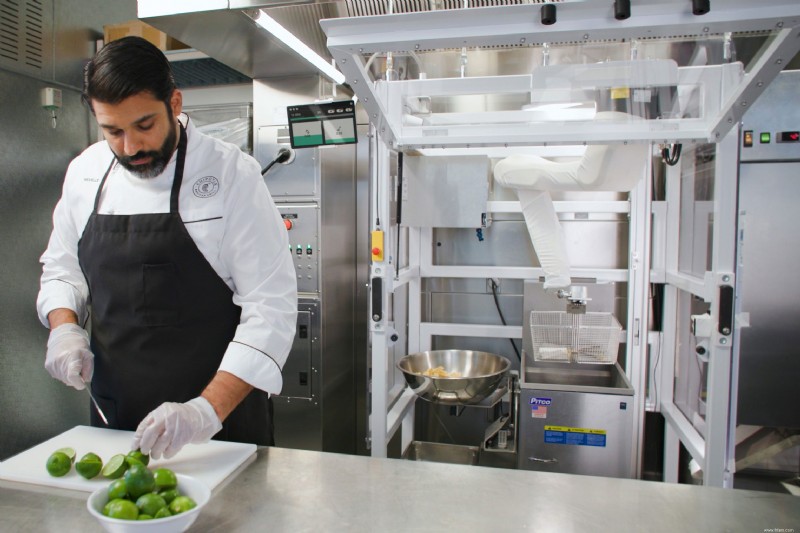 Les robots pourraient fabriquer vos tacos dans un avenir proche - du moins, c est le plan de Chipotle 