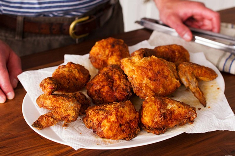 Voici comment préparer un poulet frit maison irrésistible 