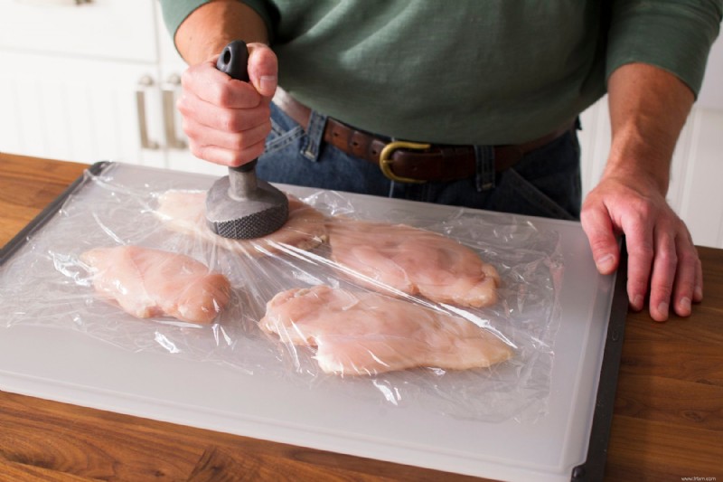 Comment faire cuire des poitrines de poulet dans une poêle pour qu elles ne se dessèchent pas 