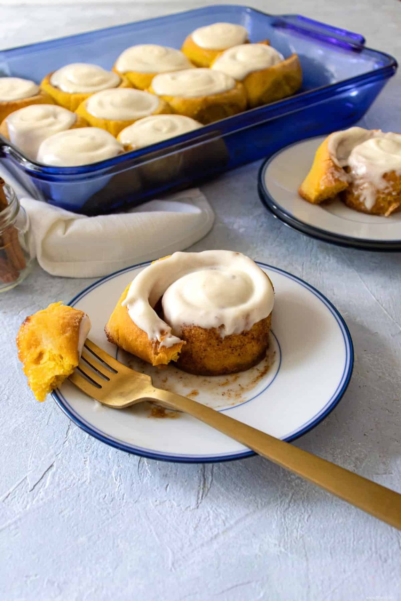 Brioches à la cannelle et à la citrouille pour la nuit 