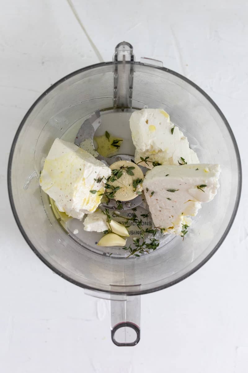 Trempette feta fouettée au miel et aux pistaches 