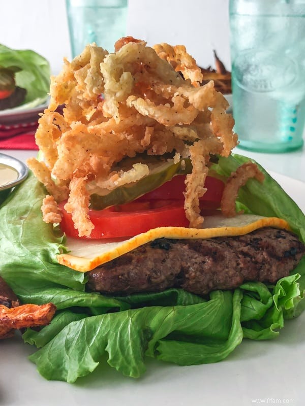 Recette de burger roulé à la laitue 