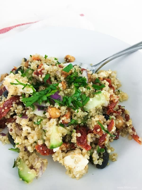 Salade méditerranéenne de quinoa 