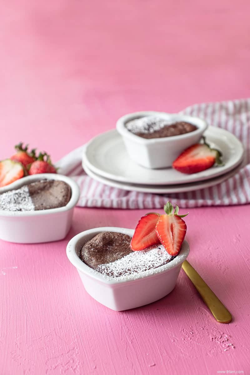 Mini gâteaux sans farine au chocolat noir 