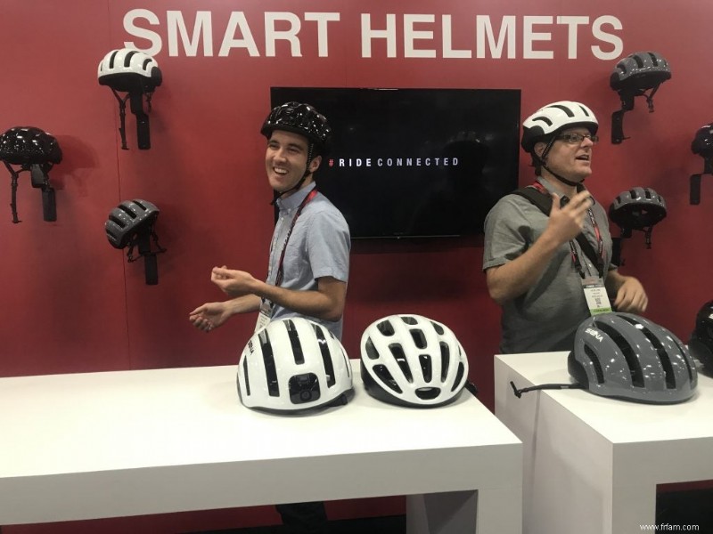 Le casque intelligent pour motos est devenu une réalité grâce à Sena 