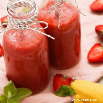 10 meilleures recettes de smoothies pré-entraînement (rapides et super savoureux) 