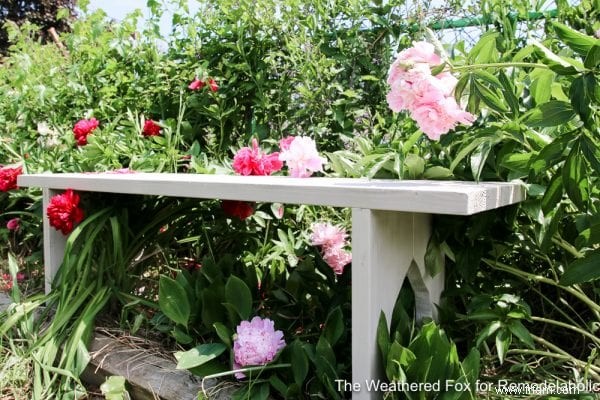 Comment faire un banc en bois à partir de seulement 2 planches 