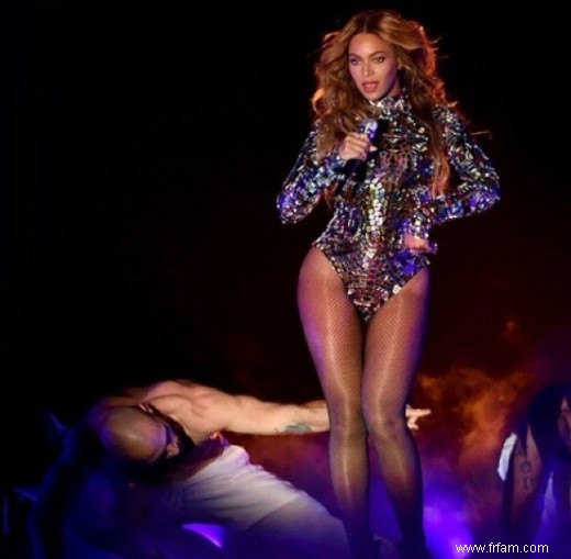 Beyonce fait taire les rumeurs de divorce pendant la performance de VMA 