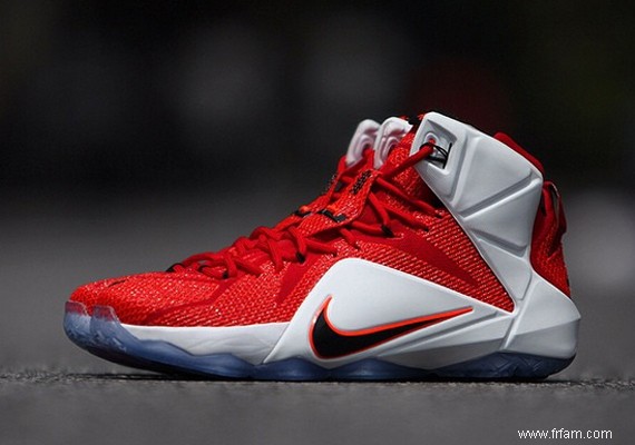 LeBron James lance la sneaker LeBron 12 « Heart of Lion » 