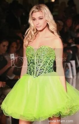 Sherri Hill robes de bal populaires auprès des célébrités 