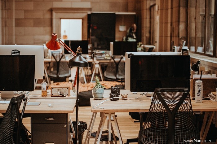 Comment maintenir la propreté au bureau 