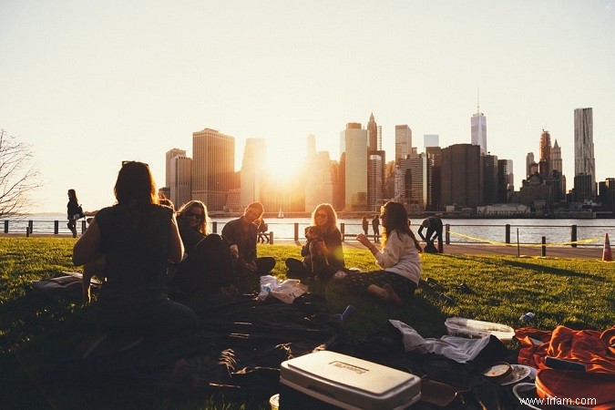 Pourquoi les activités sociales en plein air vous rendent plus sain et plus heureux 