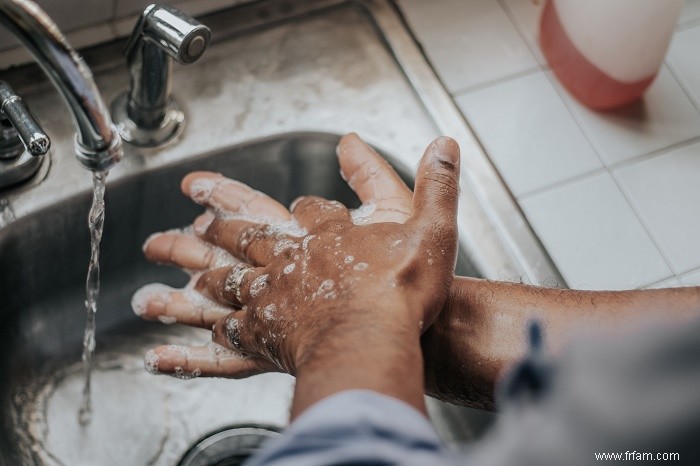 Comment faire du désinfectant pour les mains à la maison :deux recettes simples 