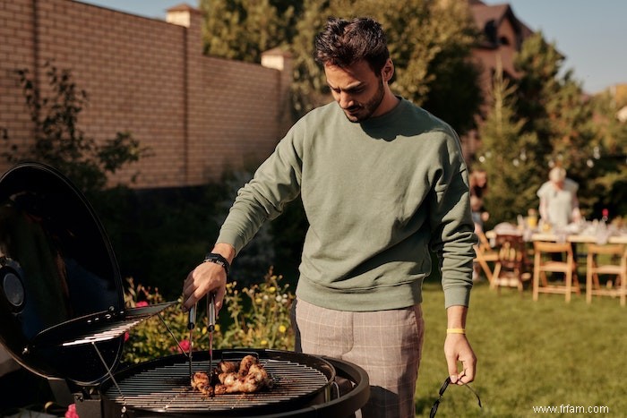 Comment organiser le barbecue ultime dans la cour cet été 