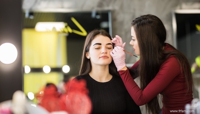 Cinq idées de maquillage que vous devriez essayer cette année 