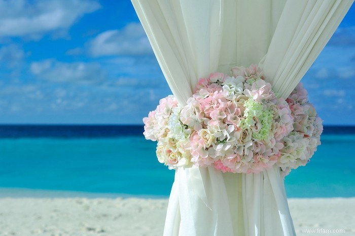 9 choses à considérer lors du choix des fleurs de mariage 