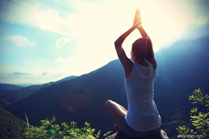 13 postures de yoga pour augmenter la puissance de la mémoire 