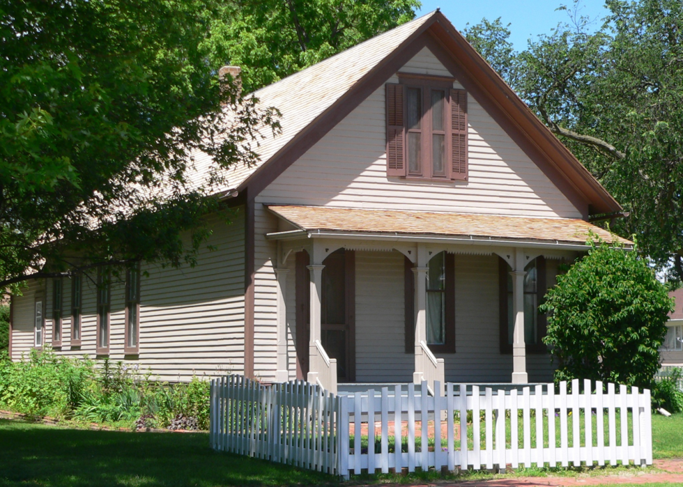 Comtés dans chaque état avec les maisons les plus anciennes 