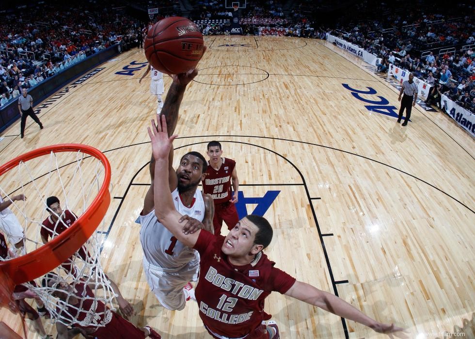 Meilleur programme de basketball universitaire masculin dans chaque État 