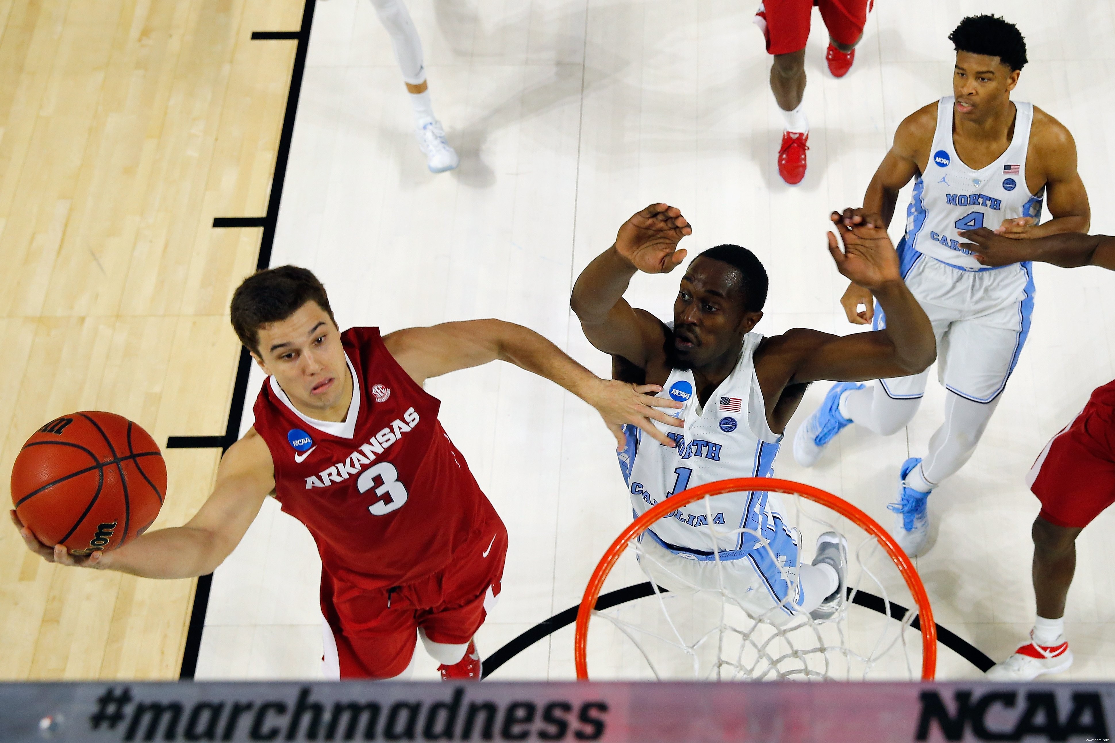 Meilleur programme de basketball universitaire masculin dans chaque État 