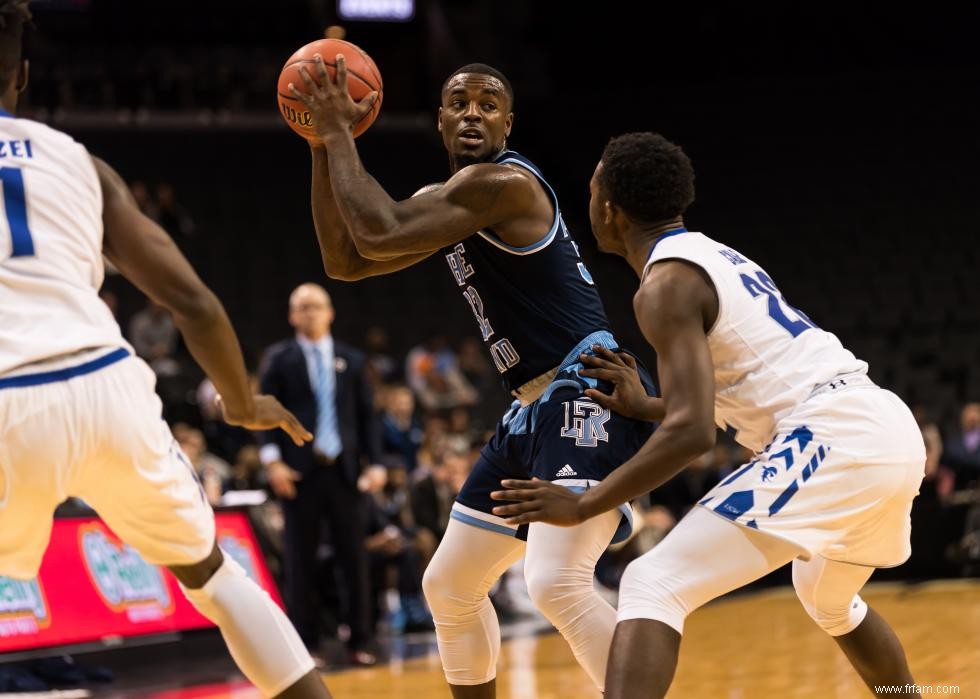 Meilleure équipe masculine de basket-ball universitaire dans chaque État 