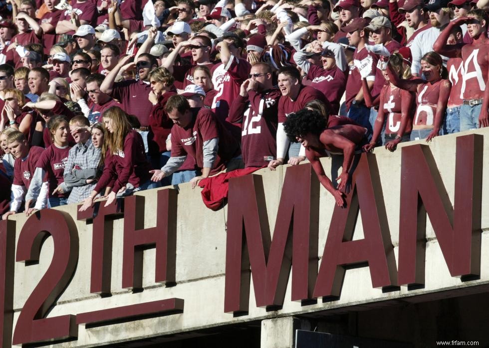 Pouvez-vous résoudre ces  Jeopardy!  des indices sur le football universitaire? 