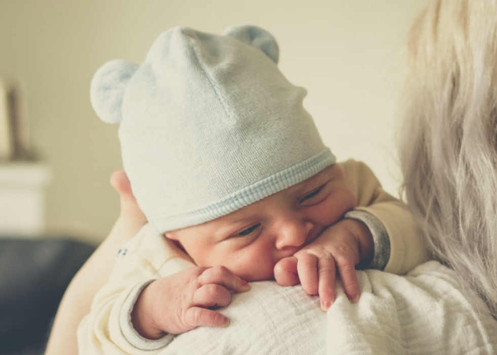 Prénoms de bébé vintage qui ont secoué les années 1920 