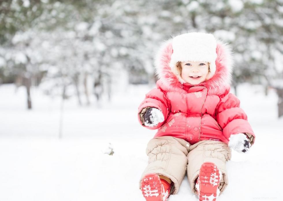 50 noms de bébé mignons avec des significations de vacances 