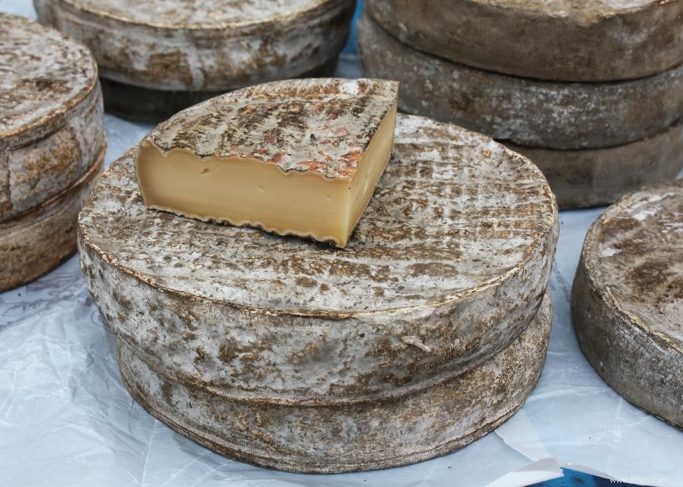 10 des fromages les plus malodorants au monde (et pourquoi ils puent) 