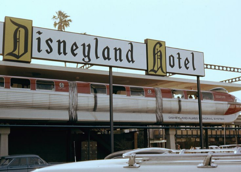 Les plus anciens manèges de Disneyland de 1955 à aujourd hui 