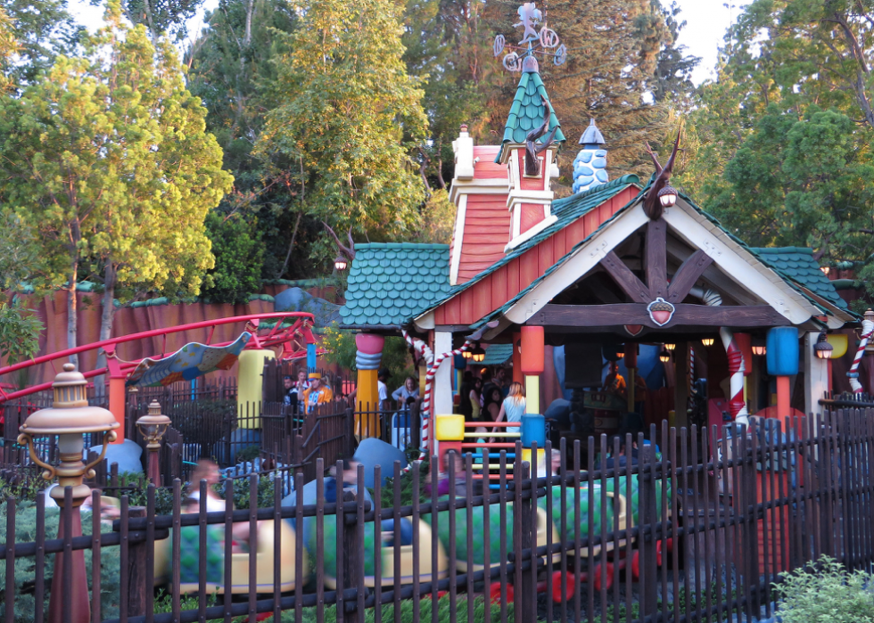 Les plus anciens manèges de Disneyland de 1955 à aujourd hui 