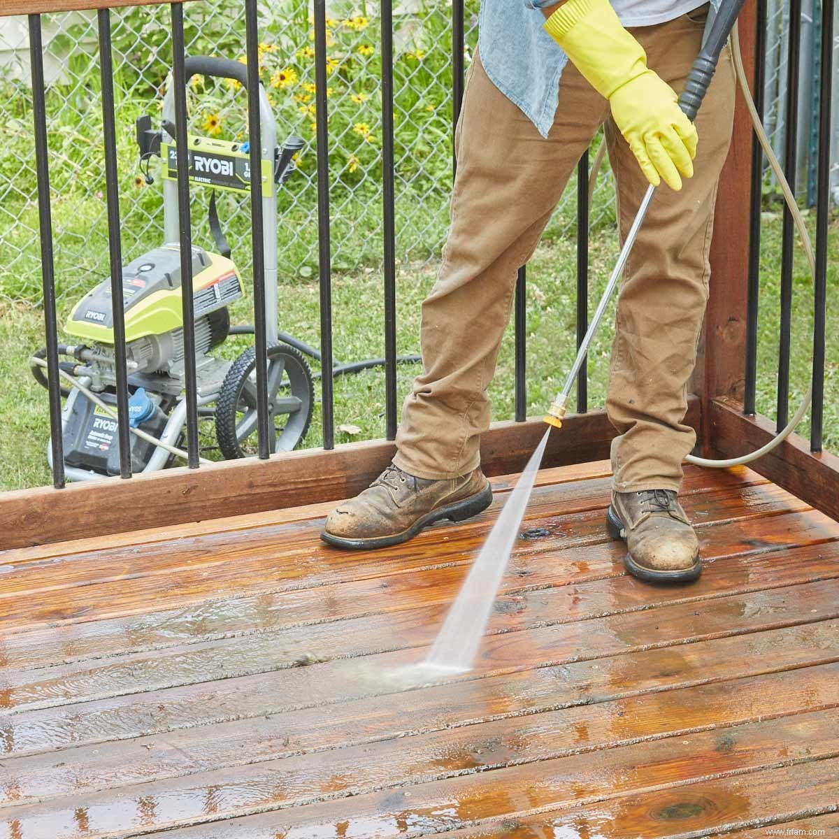 Préparer une terrasse plus ancienne pour la recoloration 