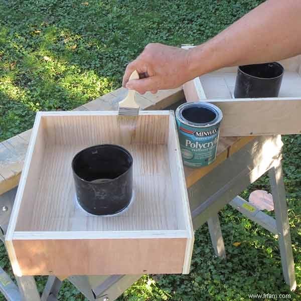 Banc en béton avec incrustation de pierre 