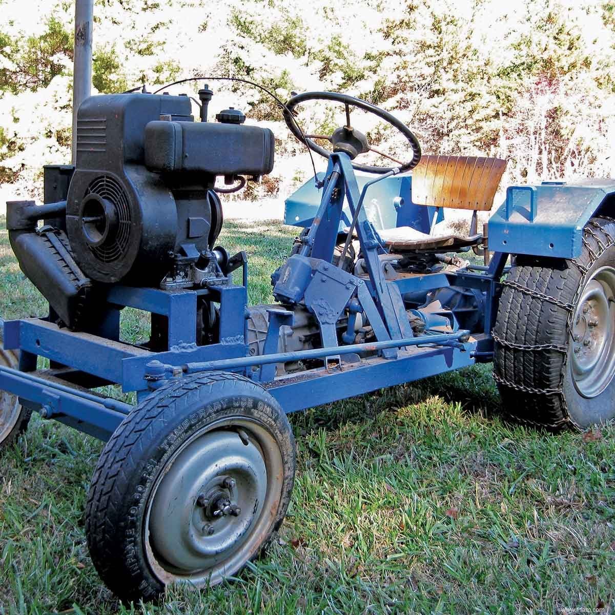 Projet de lecteur :Tracteur de jardin construit avec des pièces de voiture Junkyard 