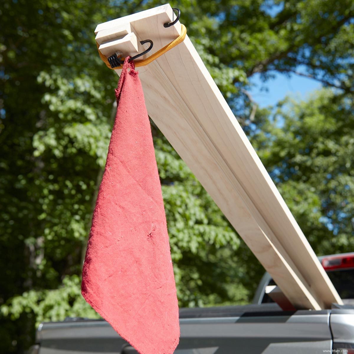 Voici pourquoi vous devriez arborer votre propre drapeau lorsque vous transportez de longues charges 