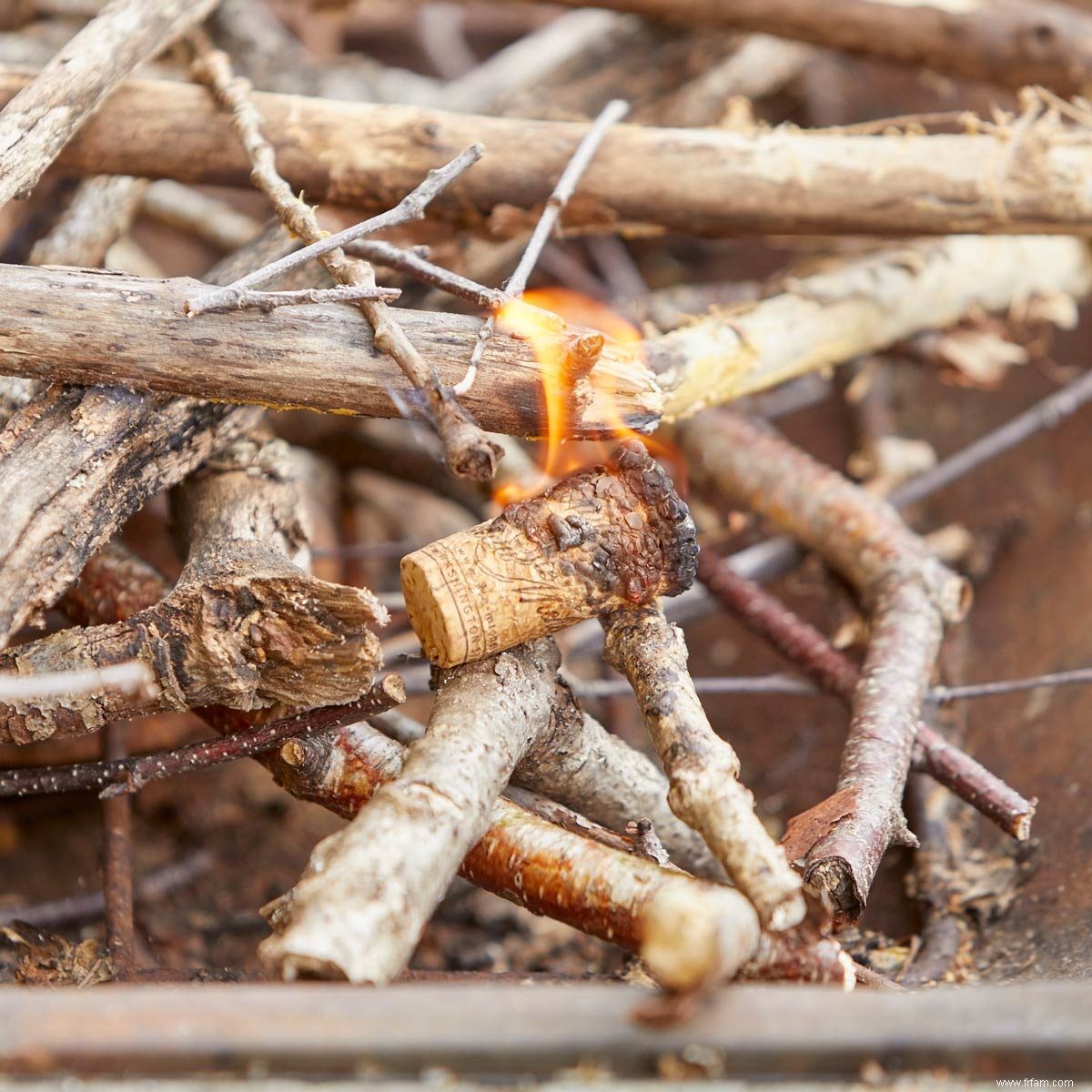 Allumez un feu de camp avec ces allume-feu DIY 