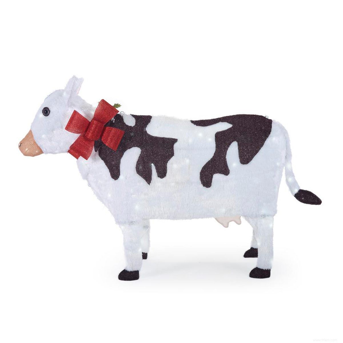 Vous avez besoin de cette décoration de pelouse de vache géante de Home Depot 