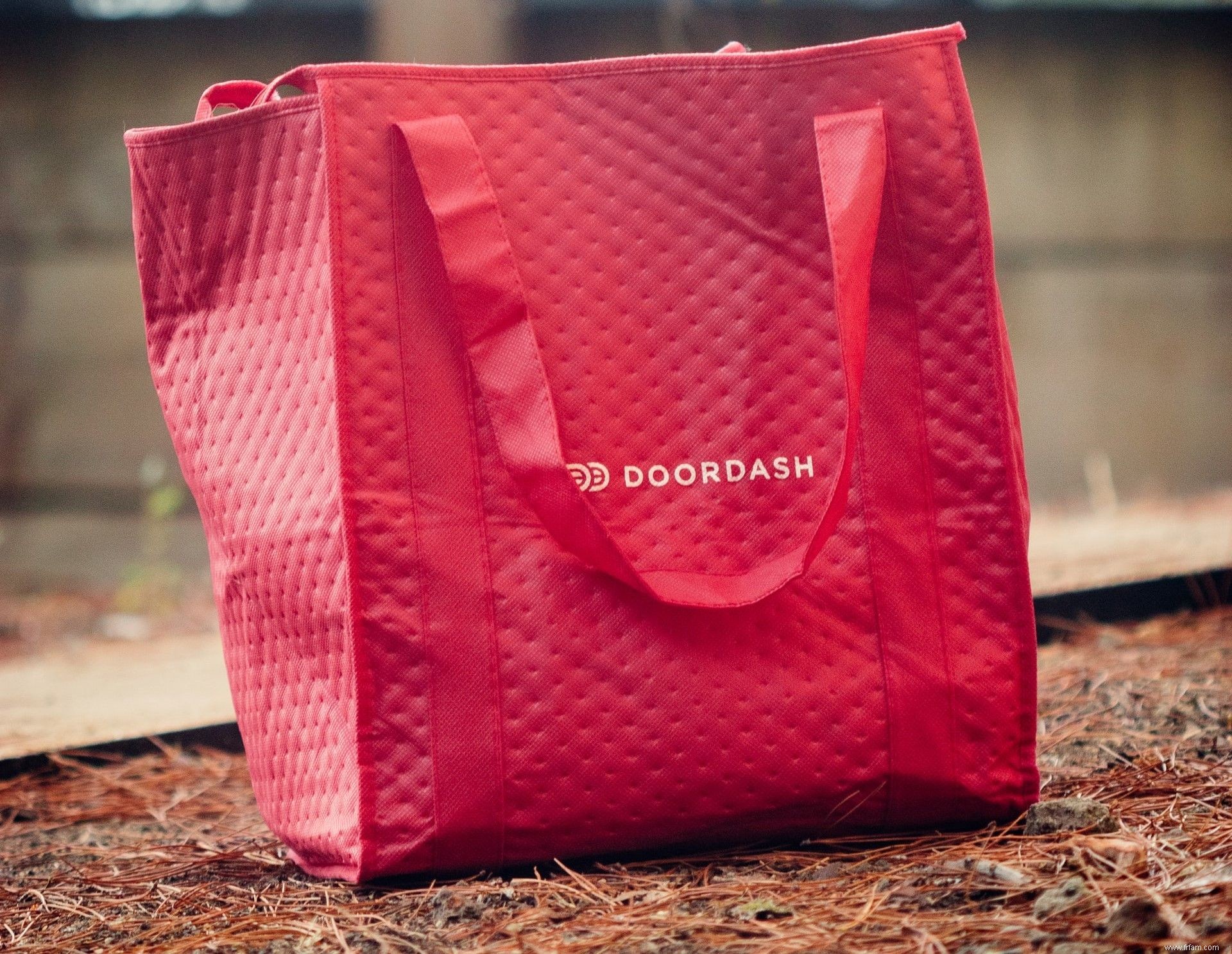 Donnez-vous un pourboire aux conducteurs DoorDash ou Postmates ? Et combien? 