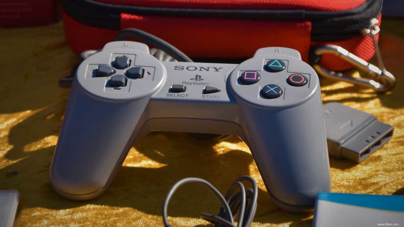 Comment le contrôleur PlayStation a évolué de PS1 à PS5 